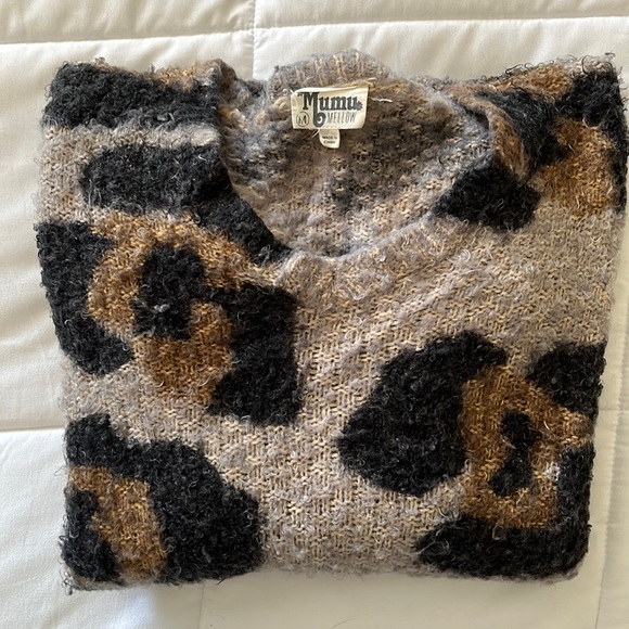 Show Me Your Mumu Cheetah Print Sweater - Picture 2 of 3